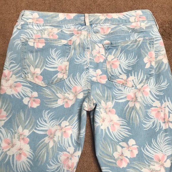 NWOT Old Navy Rock Star Skinny Jeans - Picture 4 of 4